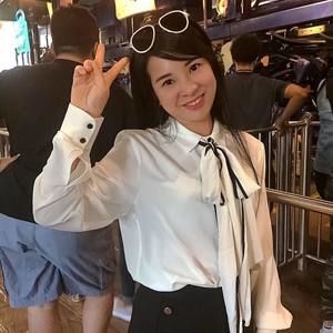 Meet your Posher, Christine